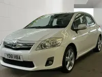 Used Toyota Auris Hybrid 2011 White Hatchback