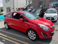 Used Vauxhall Corsa 65 HP (47 kW) 2014 Red Hatchback