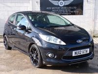 Usado Ford Fiesta Metall 134 CV (98 kW) 2012 Negro Utilitario