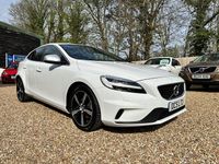 Gebraucht Volvo V40 R-Design 122 PS (89 kW) 2018 Weiß Kleinwagen