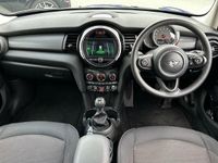 Used Mini Cooper Classic 134 HP (98 kW) 2020 Blue Hatchback