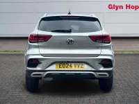 Używany MG ZS Exclusive 111 KM (81 kW) 2024 SUV