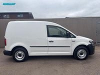 Begagnad VW Caddy Startline 75 HK (55 kW) 2019 Vit Minibuss
