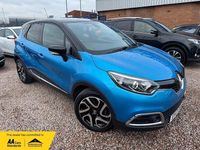 Used Renault Captur Dynamique 90 HP (66 kW) 2017 Blue/black SUV