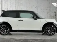 Used Mini Cooper S Hatch 201 HP (147 kW) 2024 White Hatchback