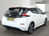 Gebraucht Nissan Leaf N-Connecta 110 kW (150 PS) 2019 Weiß Kleinwagen