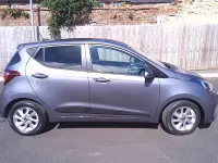 Usado Hyundai i10 Premium 87 HP (63 kW) 2017 Cinzento Citadino