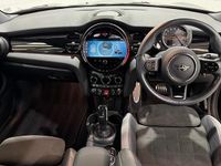 Used Mini Cooper Sport 134 HP (98 kW) 2023 Black Hatchback