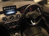 Used Mercedes GLA180 Urban 122 HP (89 kW) 2020 SUV