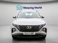 Usado Hyundai Tucson SE 180 HP (132 kW) 2023 Prateado SUV
