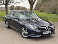 Usado Mercedes E220 SE 2014 Azul Sedan