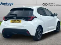 Used Toyota Yaris Design 113 HP (83 kW) 2023 White Hatchback