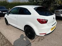 Used Seat Ibiza Ecomotive 75 HP (55 kW) 2013 White Hatchback