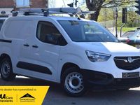 Used Vauxhall Combo Edition 100 HP (73 kW) 2019 White MPV
