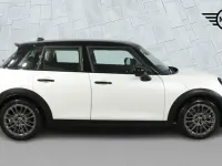 Used Mini Cooper S Hatch 201 HP (147 kW) 2025 White Hatchback