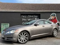 Usado Jaguar XF Premium Luxury 237 HP (174 kW) 2010 Cinzento Sedan