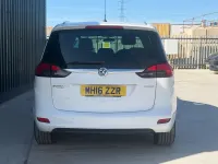 Used Vauxhall Zafira SRi 2016 White MPV