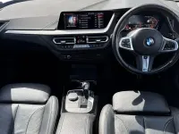 Usado BMW 118 M Sport 134 HP (98 kW) 2021 Branco Citadino