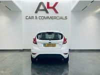Used Ford Fiesta Zetec 118 HP (86 kW) 2009 White Hatchback