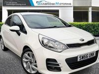 Used Kia Rio 2017 White Hatchback