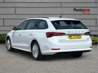 Usado Skoda Octavia SE 108 CV (79 kW) 2023 Blanco Familiar