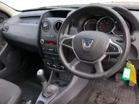 Usado Dacia Duster 114 HP (83 kW) 2018 Prateado SUV