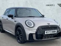 Begagnad Mini Cooper Hatch 136 HK (100 kW) 2024 Grå Halvkombi