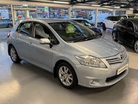 Used Toyota Auris 101 HP (74 kW) 2012 Blue Hatchback