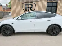 Usado Tesla Model Y RWD 219 kW (299 CV) 2023 Blanco SUV