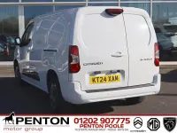 Usado Citroën Berlingo 101 CV (74 kW) 2024 Blanco Monovolumen
