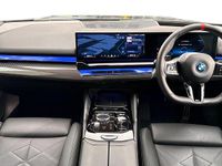 Used BMW i5 Comfort Edition 436 kW (593 HP) 2024 Black Estate