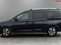Begagnad Ford Tourneo Active 122 HK (89 kW) 2024 Kombi