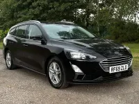 Used Ford Focus Zetec 93 HP (68 kW) 2019 Black Estate