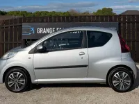 Used Peugeot 107 Active 68 HP (50 kW) 2014 Silver Hatchback