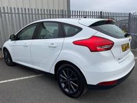 Used Ford Focus Titanium 120 HP (88 kW) 2017 White Hatchback
