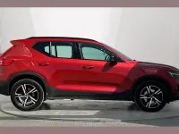 Used Volvo XC40 Plus 161 HP (118 kW) 2022 Red SUV
