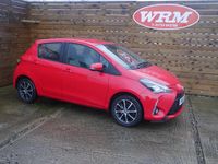Usado Toyota Yaris 111 HP (81 kW) 2019 Vermelho Citadino