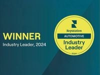 Used Nissan Leaf Tekna 108 kW (147 HP) 2023 Blue Hatchback