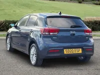 Used Kia Rio 99 HP (72 kW) 2020 Blue Hatchback