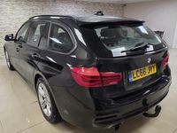 Used BMW 318 Sport Line 2016 Black Estate