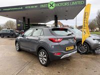 Second-hand Kia Stonic 2023 Gri SUV