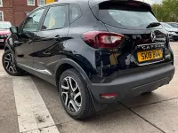 Used Renault Captur Dynamique 90 HP (66 kW) 2018 Black SUV