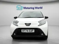 Used Toyota Aygo X 72 HP (52 kW) 2024 White SUV