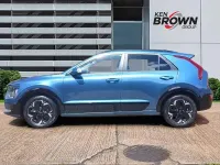 Used Kia e-Niro 11 kW (15 HP) 2023 Blue SUV