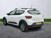 Gebraucht Dacia Sandero Expression 90 PS (66 kW) 2023 Weiß Kleinwagen