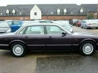 Used Jaguar XJ8 240 HP (176 kW) 1998 Sedan