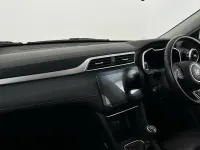 Usado MG ZS Exclusive 106 HP (77 kW) 2023 Sedan