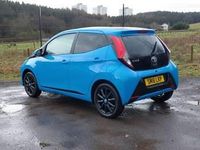 Used Toyota Aygo x-press 69 HP (50 kW) 2018 Blue Hatchback
