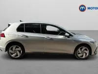 Usado VW Golf VIII GTE 245 CV (180 kW) 2024 Plateado Utilitario