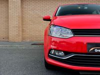 Used VW Polo Match 90 HP (66 kW) 2016 Red Hatchback
